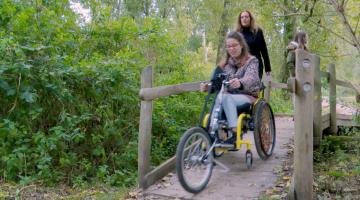 Het Klauterwoud met Sara, moeder van Sophie en Rosa